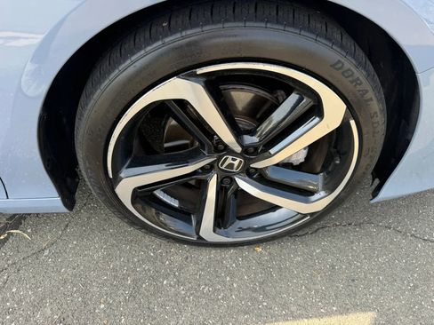 Used 2022 Honda Accord Sport image 12