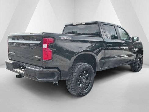 Used 2021 Chevrolet Silverado 1500 Custom Trail Boss AWD/4WD image 8