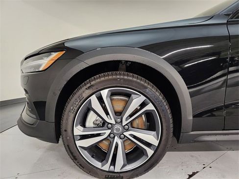 New 2026 Volvo V60 B5 Cross Country Plus w/ Protection Package Premier image 11