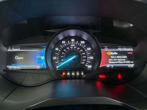 Used 2019 Ford Edge Titanium w/ Cold Weather Package image 11