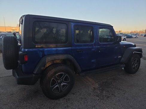 Used 2018 Jeep Wrangler Unlimited Sport S image 8