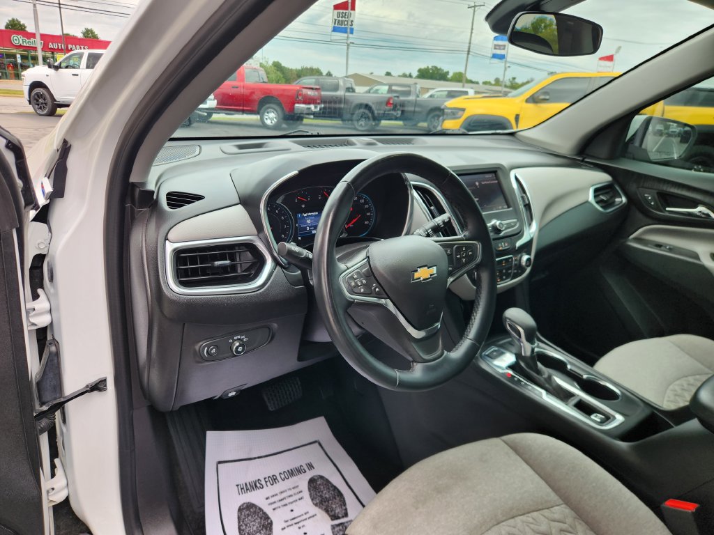 Used 2024 Chevrolet Equinox LT AWD/4WD image 25