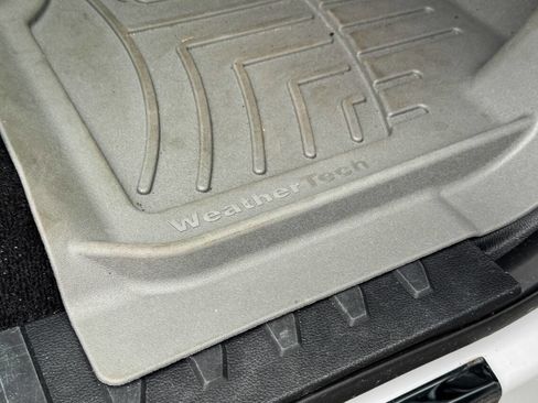 Used 2017 Ford F250 XLT w/ XLT Premium Package image 16