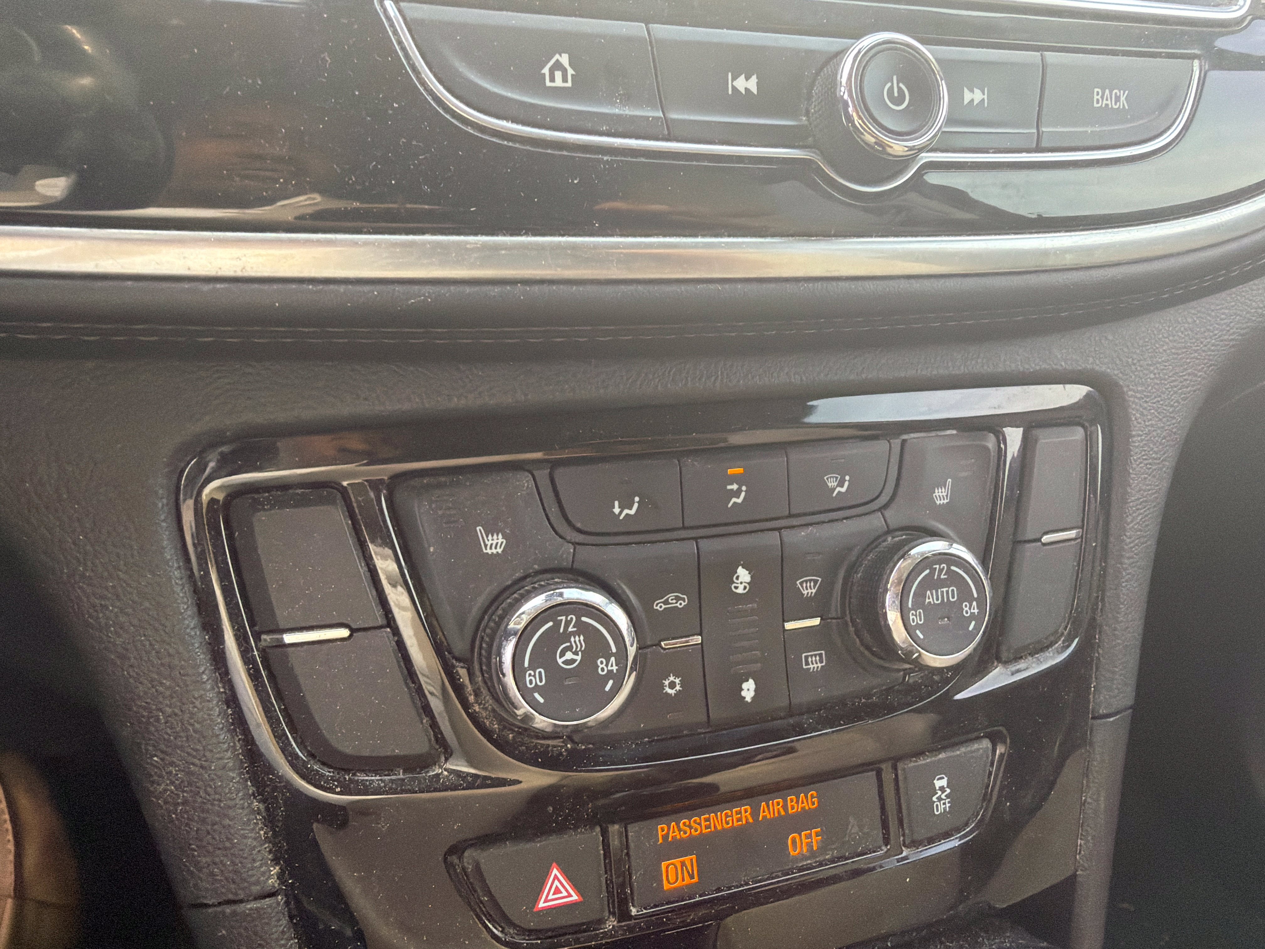 Used 2017 Buick Encore Essence FWD image 10