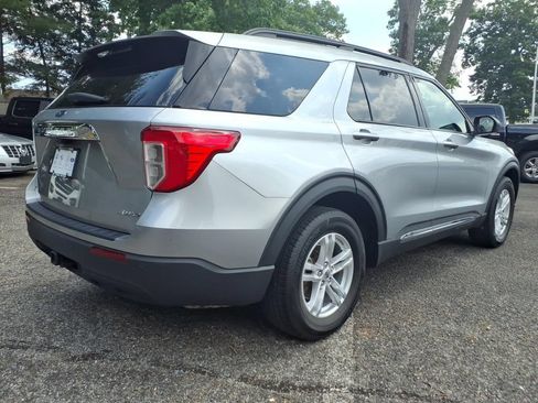 Certified 2023 Ford Explorer XLT w/ Class IV Trailer Tow Package AWD/4WD image 2