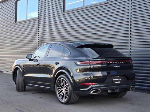 New 2026 Porsche Cayenne Coupe AWD/4WD image 3