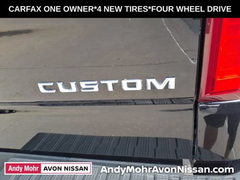Used 2019 Chevrolet Silverado 1500 Custom w/ Custom Convenience Package AWD/4WD image 11