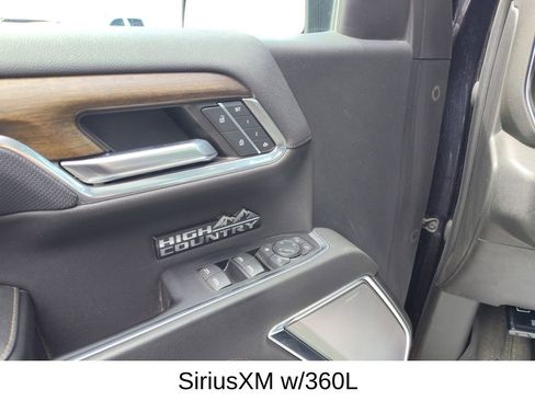 Used 2022 Chevrolet Silverado 1500 High Country w/ High Country Premium Package AWD/4WD image 15