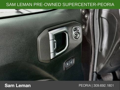 Used 2020 Jeep Wrangler Sport AWD/4WD image 17
