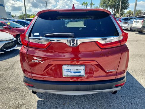 Used 2019 Honda CR-V Touring image 6