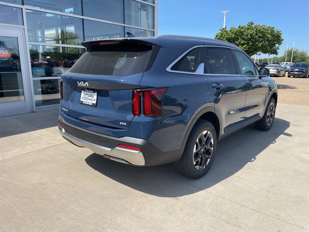 New 2026 Kia Sorento S AWD/4WD image 5