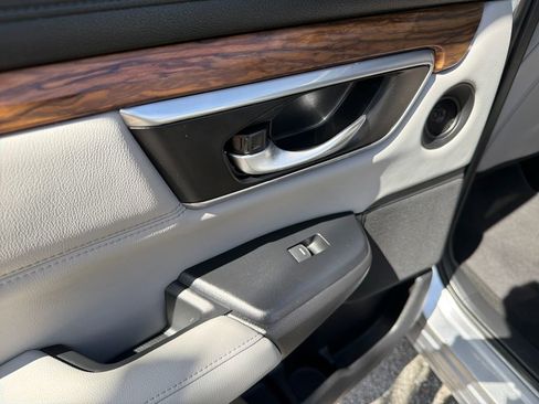 Used 2019 Honda CR-V Touring image 20