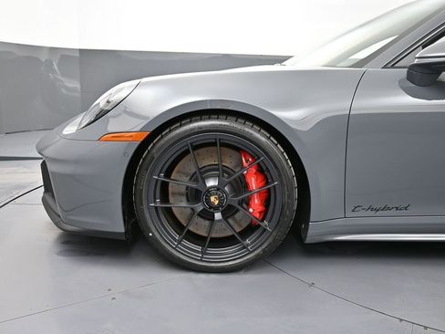 New 2026 Porsche 911 Carrera GTS image 12