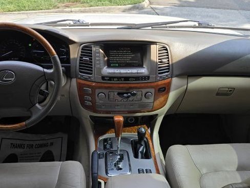 Used 2003 Lexus LX 470 4WD image 13