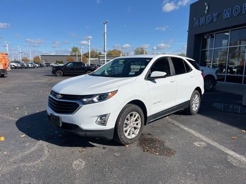 Used 2021 Chevrolet Equinox LT image 2