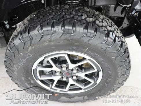 New 2026 Jeep Wrangler Unlimited Rubicon AWD/4WD image 3