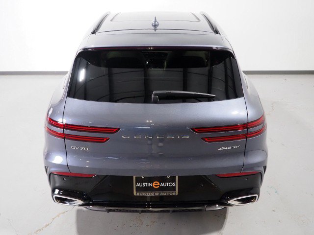 Used 2026 Genesis GV70 AWD 3.5T Sport Prestige image 6