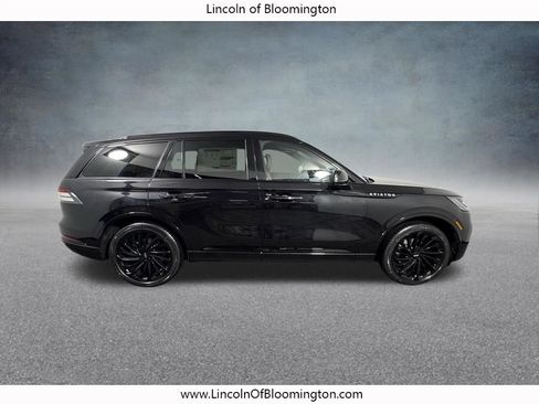 New 2026 Lincoln Aviator Reserve AWD/4WD image 8