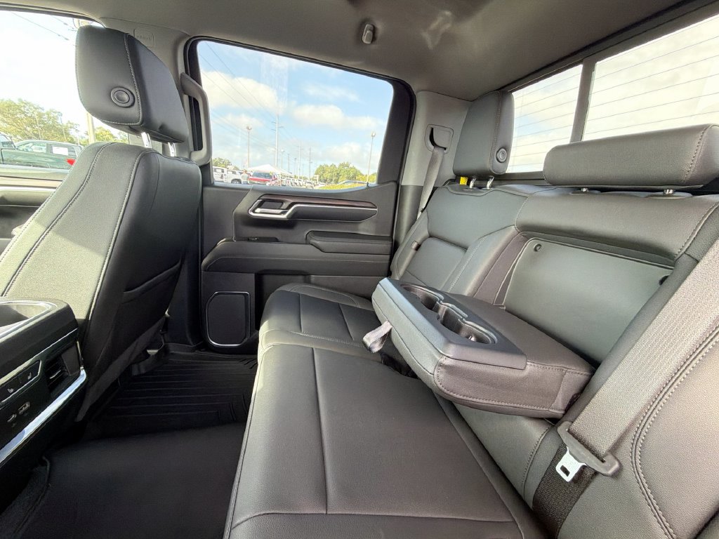 Used 2022 GMC Sierra 1500 SLT w/ SLT Convenience Package AWD/4WD image 14