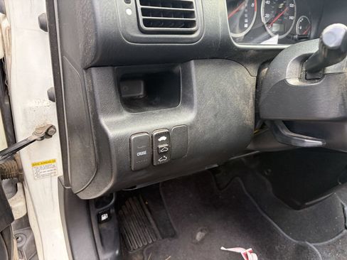 Used 2004 Honda CR-V EX image 8