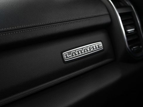 Used 2024 RAM 1500 Laramie image 32