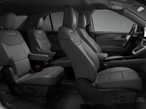 New 2026 Ford Explorer Active w/ Active Comfort Package RWD image 5