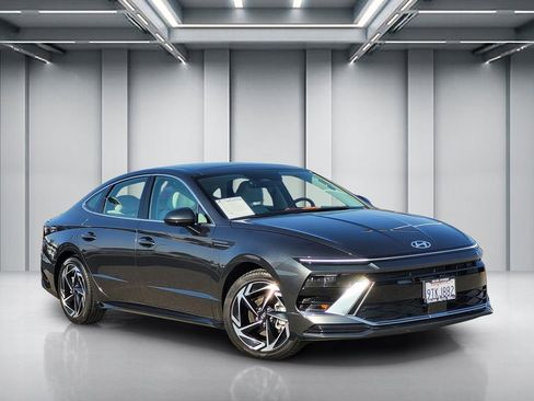 Used 2024 Hyundai Sonata SEL w/ Convenience Package image 1