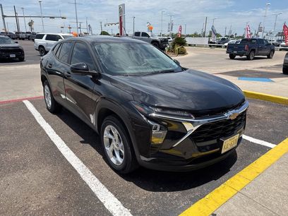 Used 2025 Chevrolet Trax LS w/ LS Convenience Package