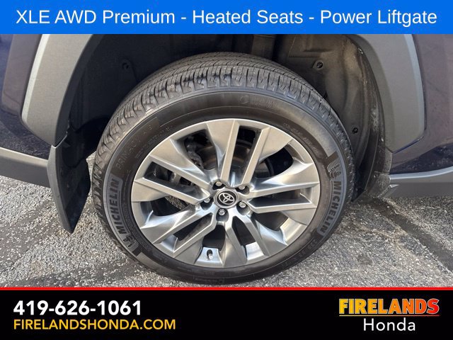 Used 2022 Toyota RAV4 XLE Premium AWD/4WD image 40