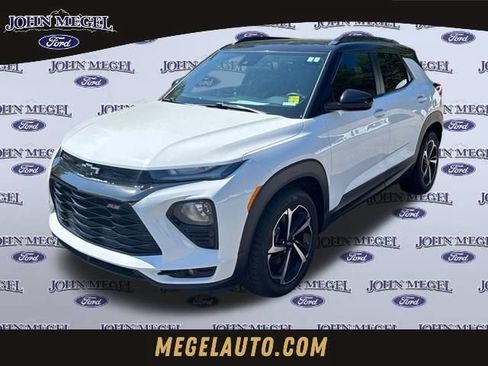Used 2022 Chevrolet TrailBlazer RS w/ Convenience Package FWD image 1