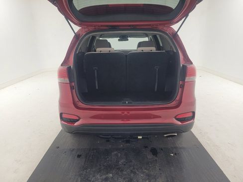Used 2020 Kia Sorento S FWD image 29
