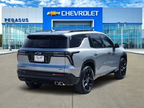 New 2026 Chevrolet Traverse RS image 5