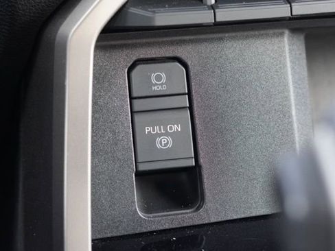 Used 2025 Toyota Tundra Limited image 37