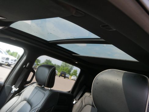 Used 2020 RAM 1500 Limited w/ Black Appearance Package AWD/4WD image 19
