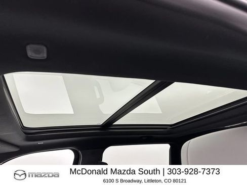Used 2025 Toyota Tundra Limited AWD/4WD image 21