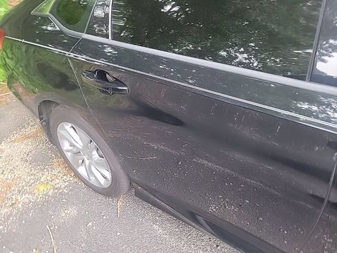 Used 2018 Honda Accord LX image 9