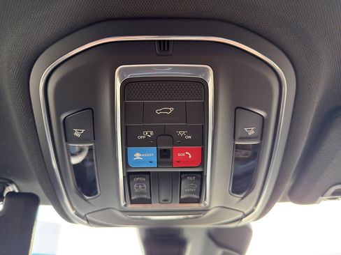 New 2026 Jeep Grand Cherokee L 4WD image 23