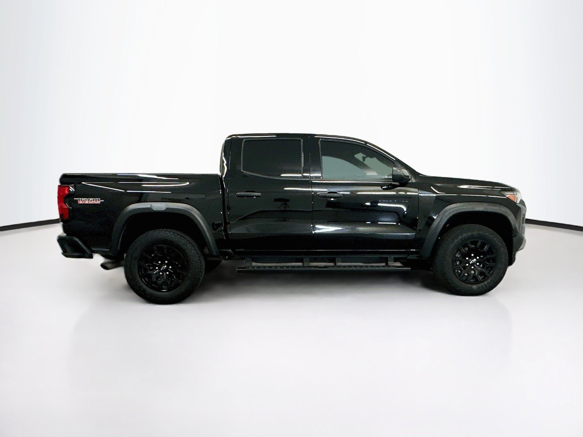 Used 2025 Chevrolet Colorado Trail Boss AWD/4WD image 10