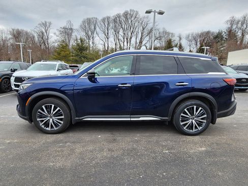 Used 2023 INFINITI QX60 Sensory w/ Cargo Package image 3