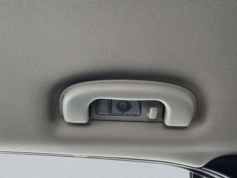 Used 2018 Chevrolet Equinox LS image 41