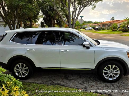 Used 2021 Kia Telluride LX FWD image 18