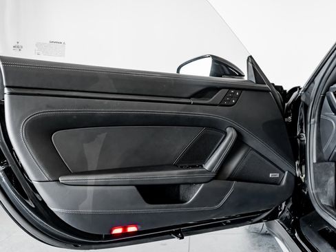 Certified 2022 Porsche 911 50th Anniversary Edition image 12