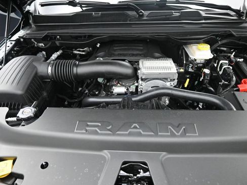 New 2026 RAM 1500 4x4 Crew Cab image 22