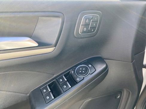 Used 2022 Ford Escape SEL w/ Technology Package image 17