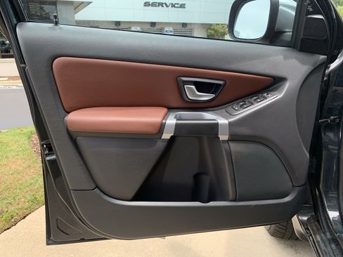 Used 2014 Volvo XC90 3.2 FWD image 14