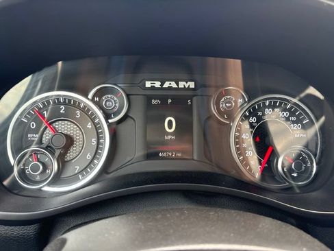 Used 2024 RAM 2500 Big Horn AWD/4WD image 17