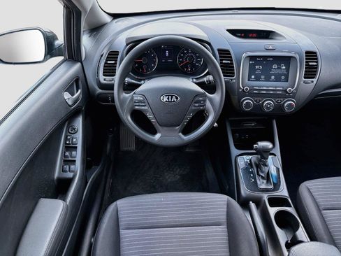 Used 2018 Kia Forte LX w/ LX Popular Package FWD image 2