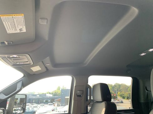 Used 2024 Chevrolet Silverado 2500 LT AWD/4WD image 11