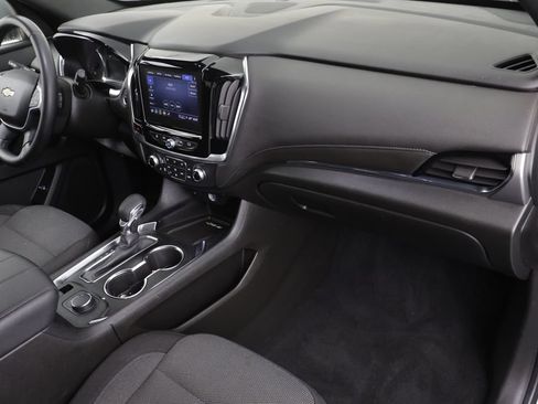 Used 2023 Chevrolet Traverse LT FWD image 20