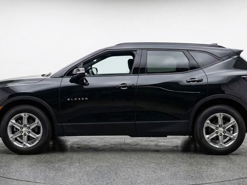 Used 2025 Chevrolet Blazer LT image 5